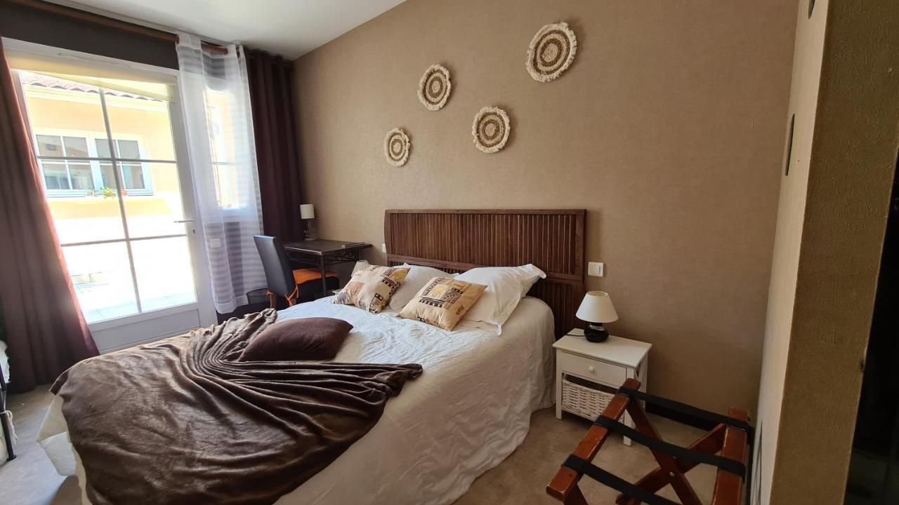 Hotel Alysa Parthenay Exterior foto